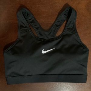 Black Padded Nike Sports Bra NWOT